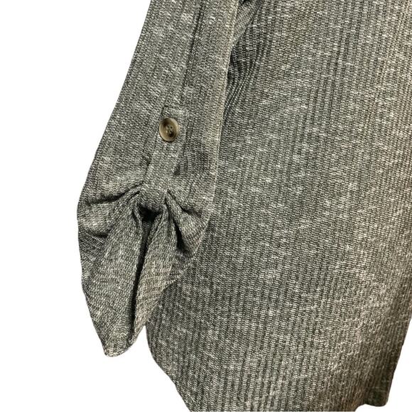 Absolutely Famous Jersey button down v-neck tunic - Picture 3 of 6